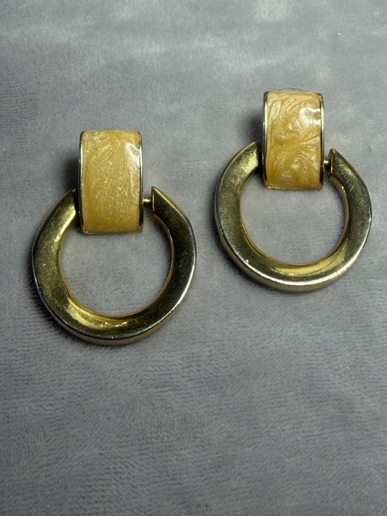 Jewelry - VTG Gold and Cream Hoop Drop Earrings - Women Jewelry